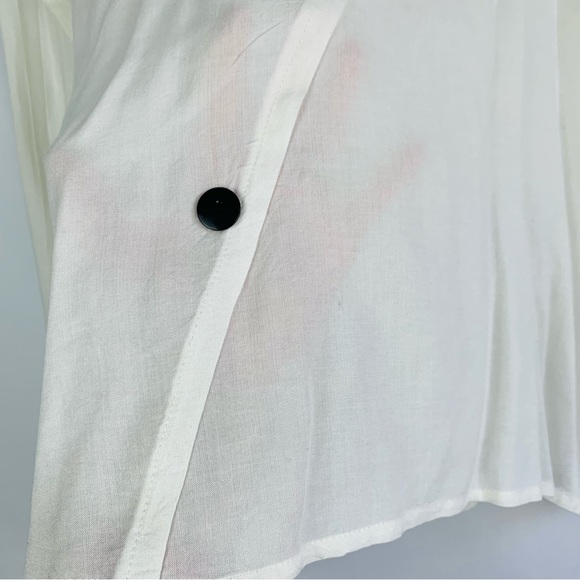 Compania Fantastica Asymmetric Button Blouse white - Picture 5 of 8